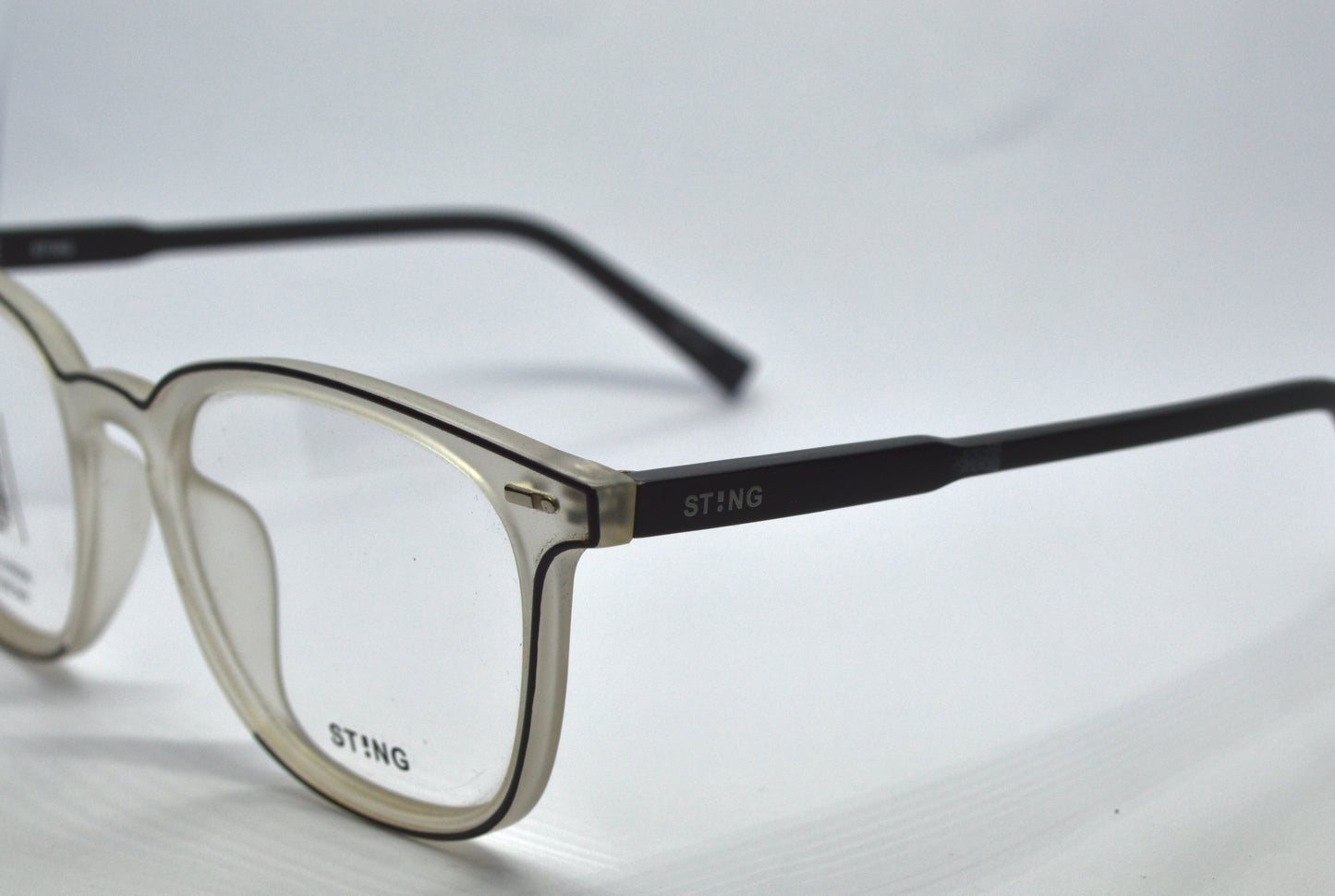 نظارات STING VST 088