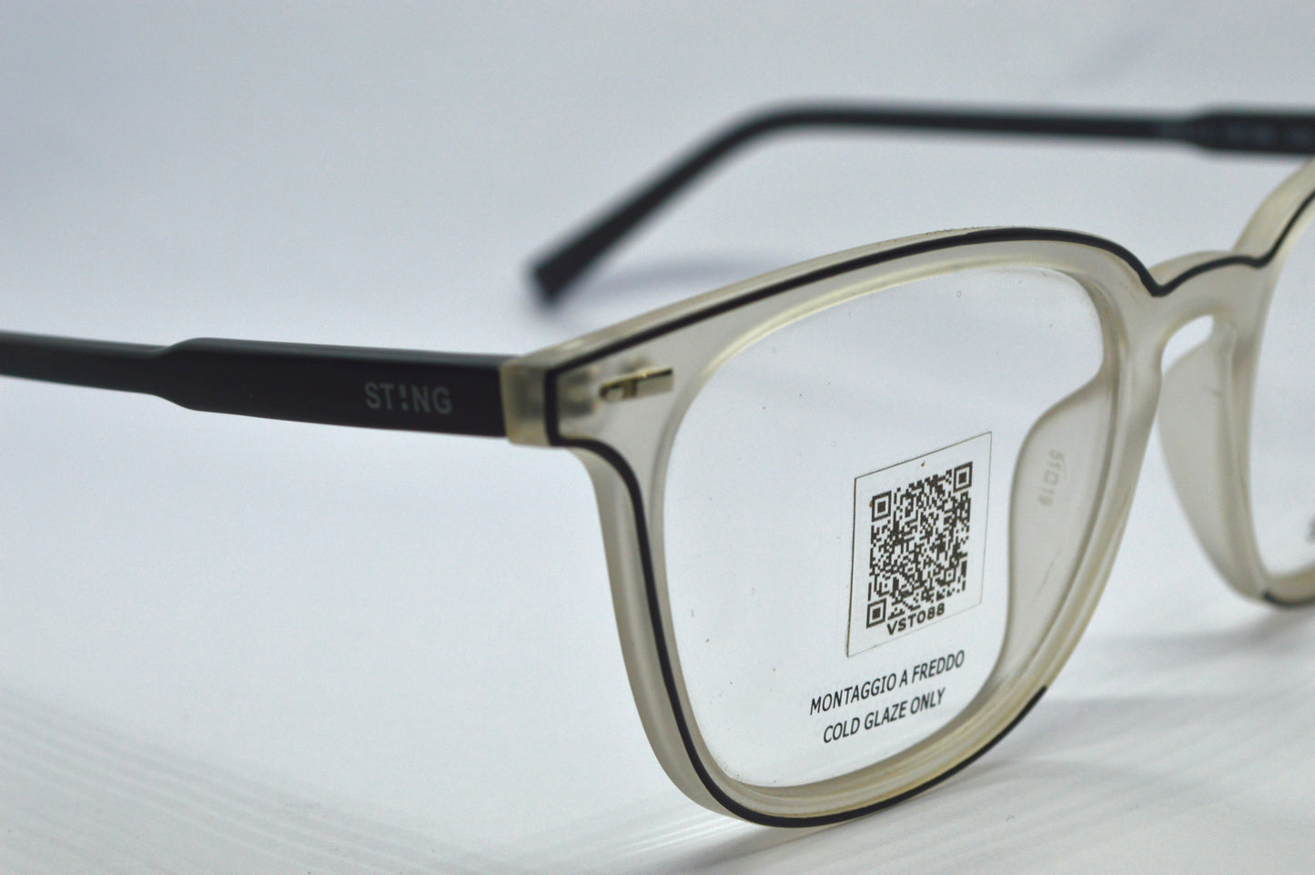 نظارات STING VST 088