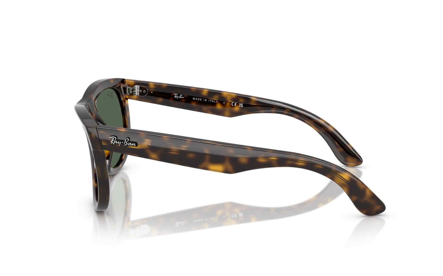RAY BAN