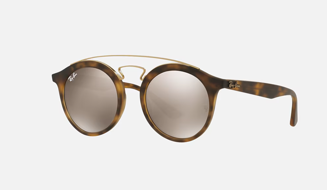 RAY BAN
