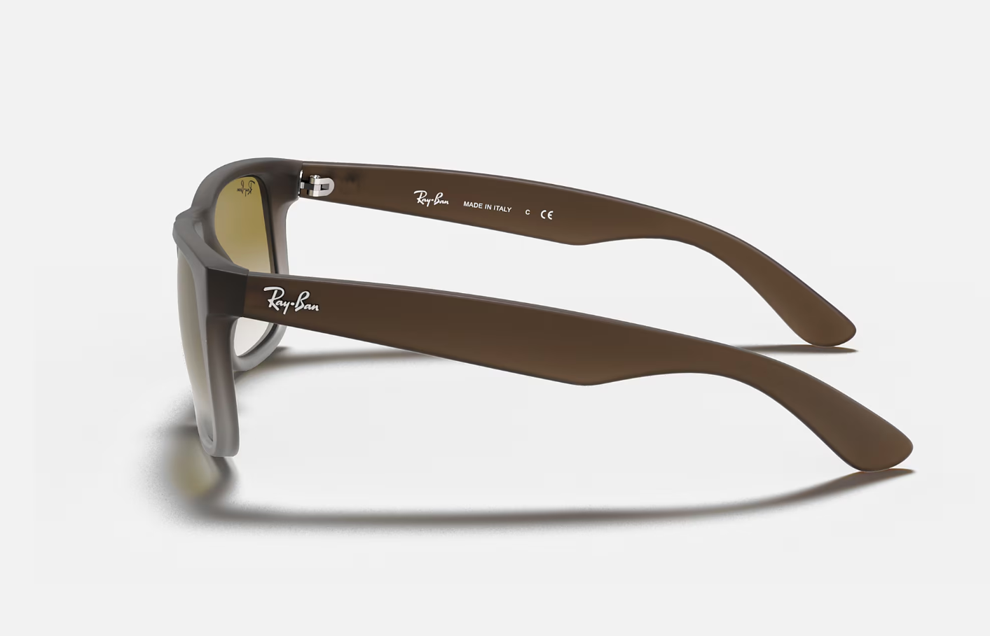 RAY BAN