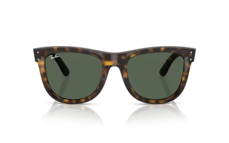 RAY BAN