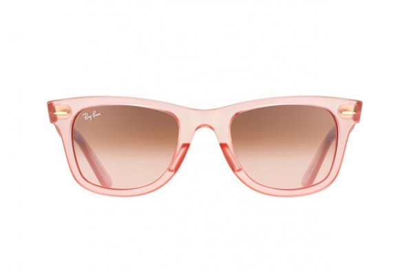 RAY BAN