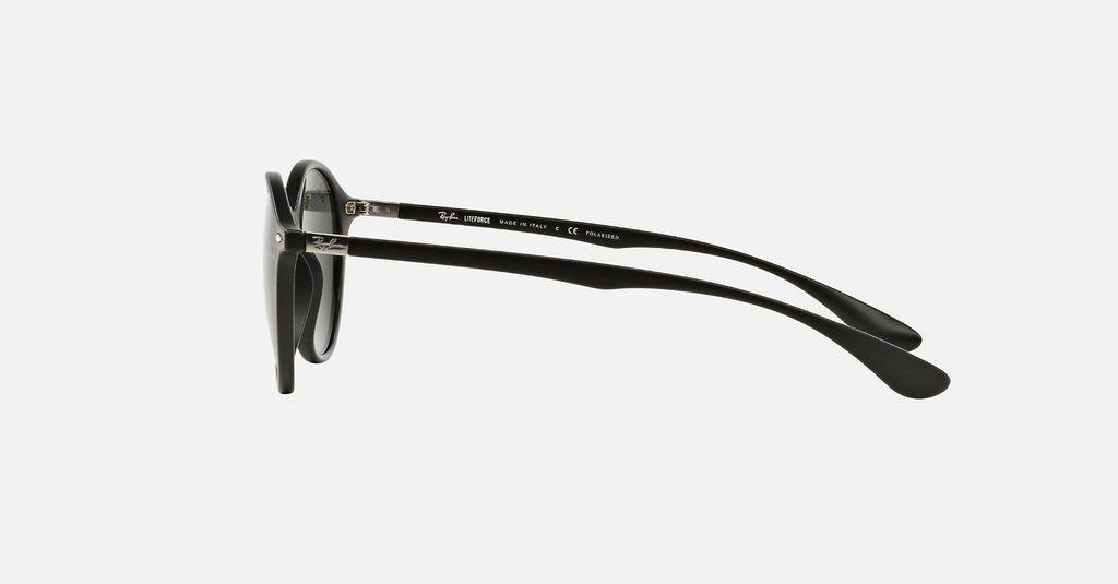 RAY BAN